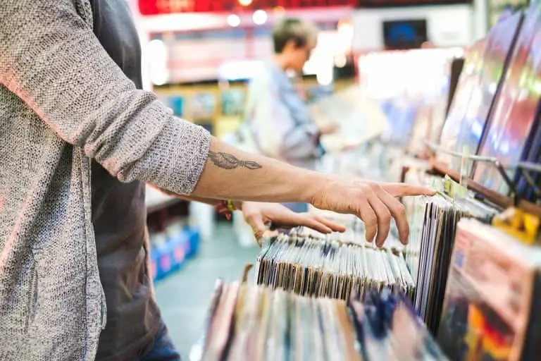 Great Places To Sell Vinyl Records: Near Me And Online – VacationVinyl.com