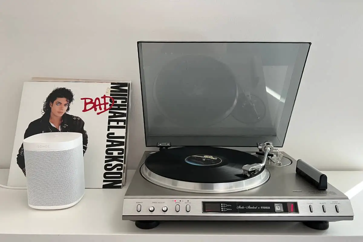 Sonos one and a turntable